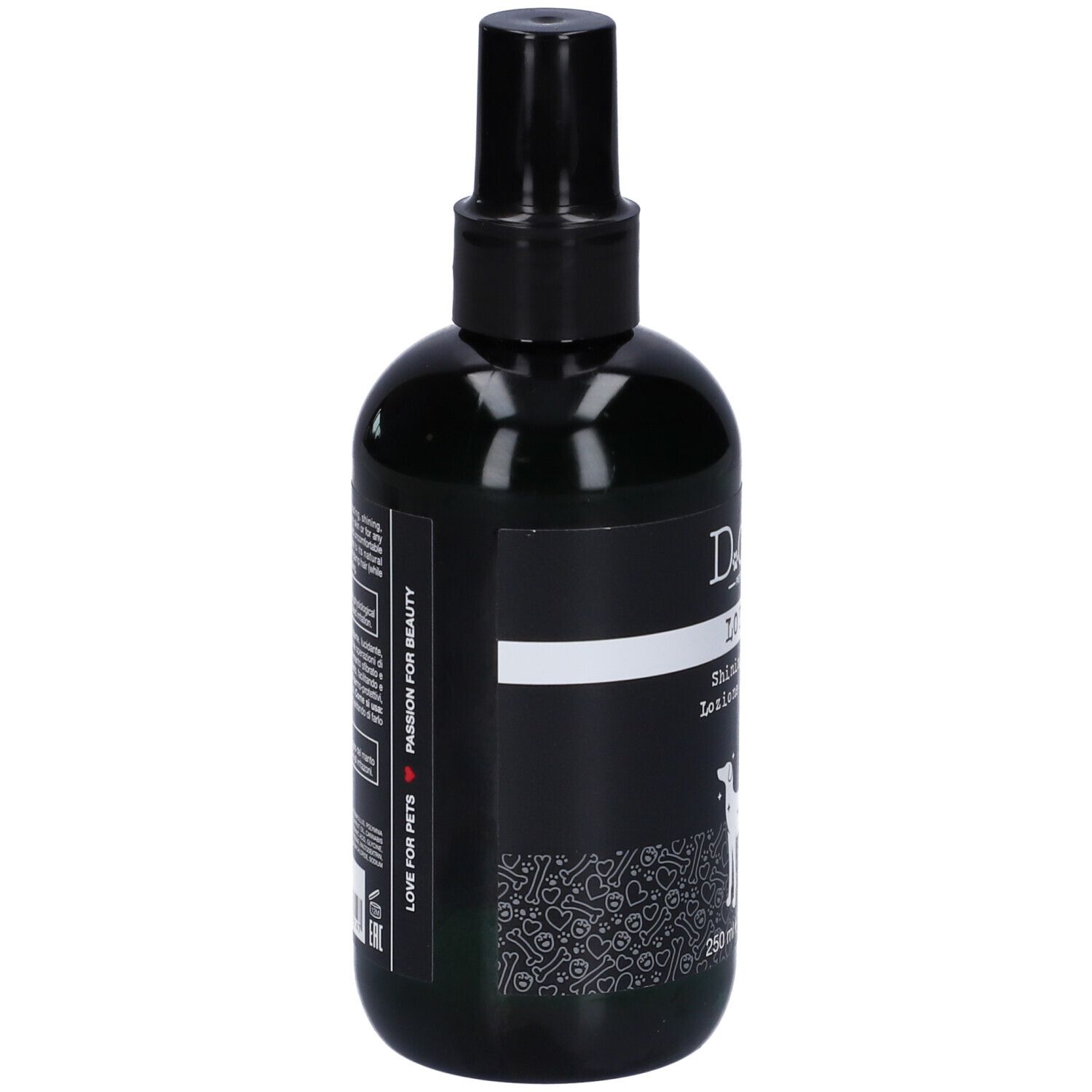 Flacone nero con vaporizzatore. Scritta: D.dog, Love for pets. Testo in italiano. Silhouette di cane.