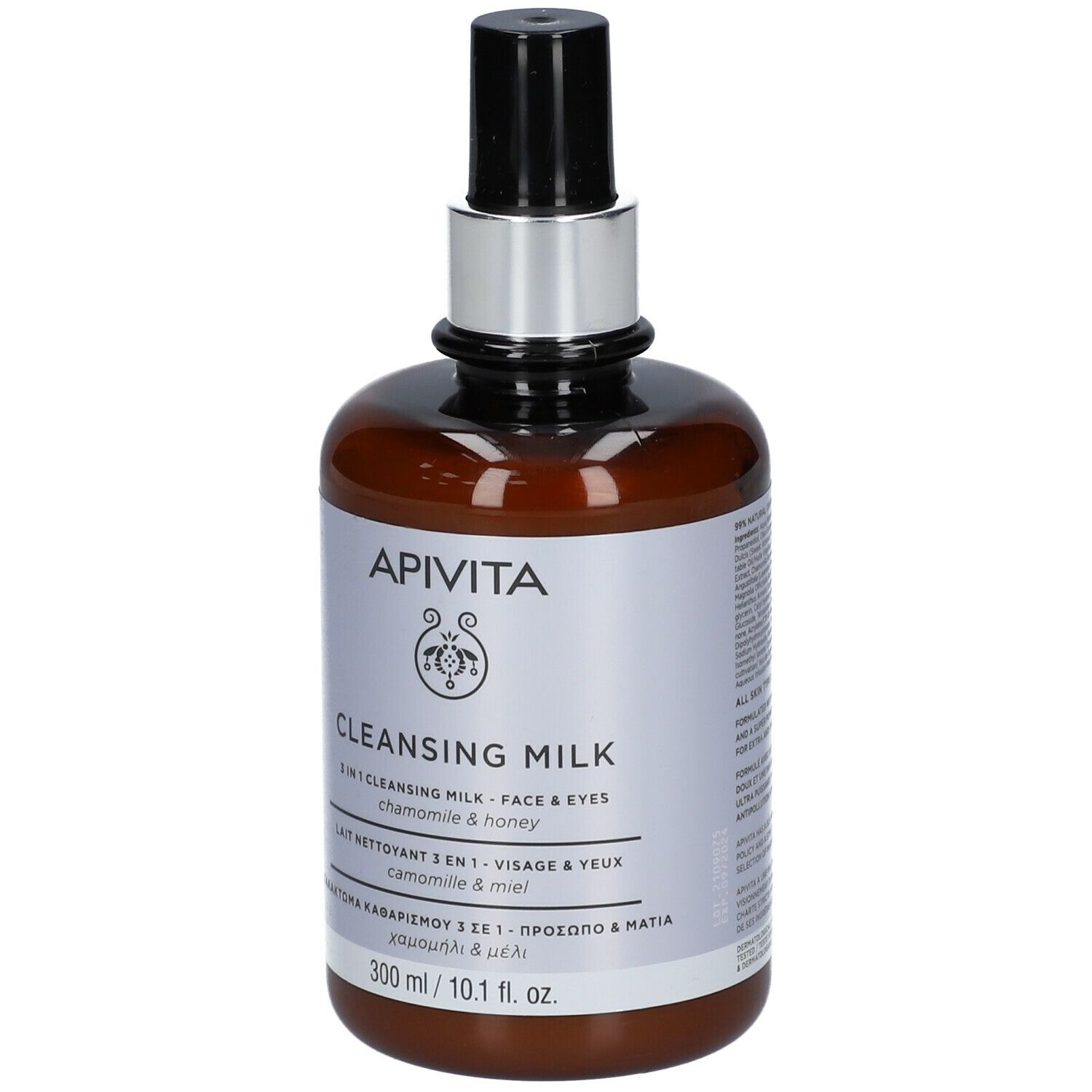 Flacone marrone con collo argentato e spray nero. Scritta: APIVITA, Cleansing Milk, 3 in 1, camomilla e miele.