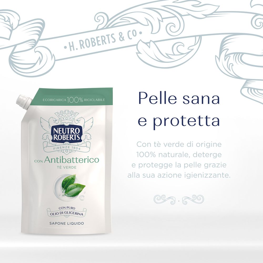 Immagine pubblicitaria. Ricarica con tappo verde. Testo: Neutro Roberts, Antibatterico, Te Verde. Pelle sana.