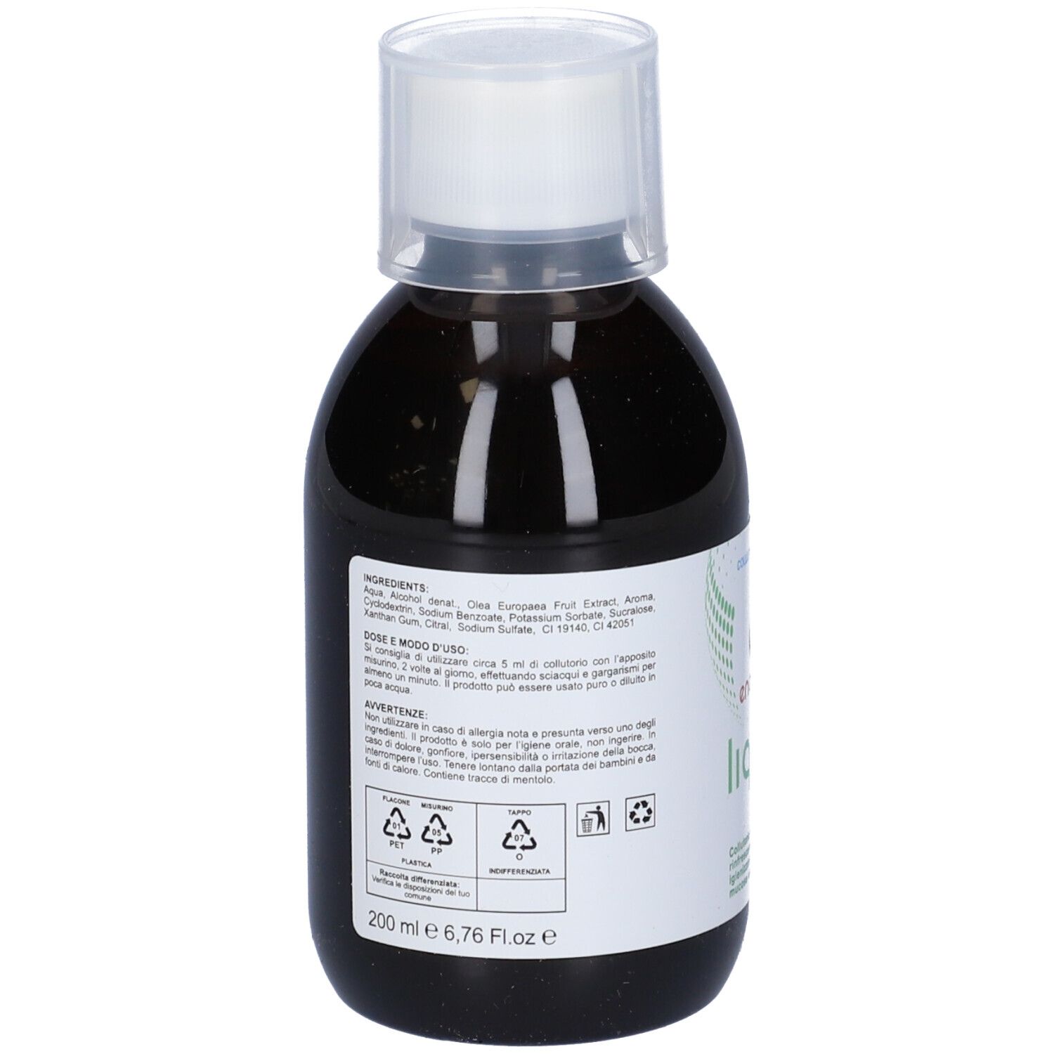 Retro di una bottiglia di liquido marrone. Etichetta con ingredienti e istruzioni per l'uso.