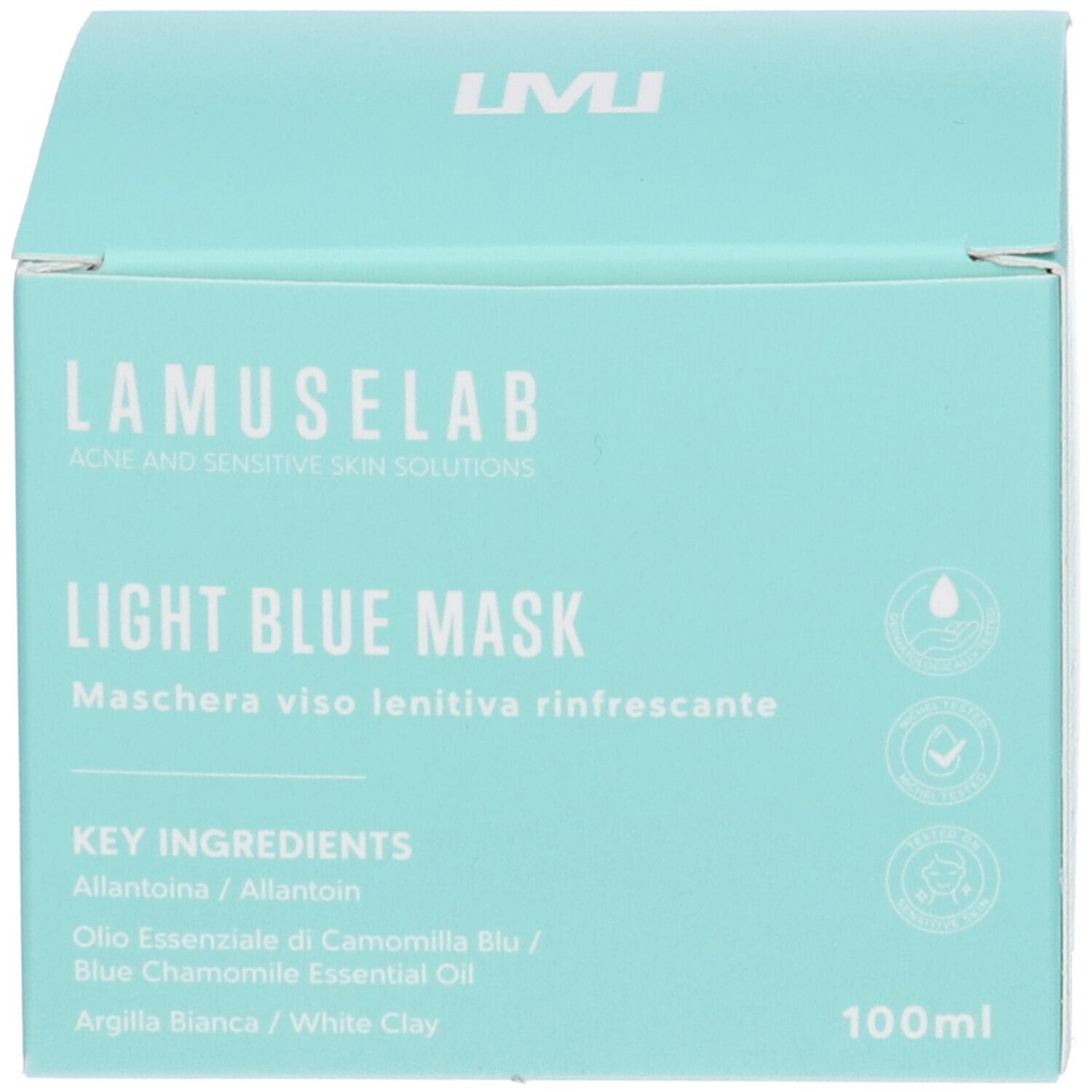 Scatola azzurra. Scritta: LAMUSELAB, LIGHT BLUE MASK. 100ml. Contiene allantoina, olio di camomilla, argilla.