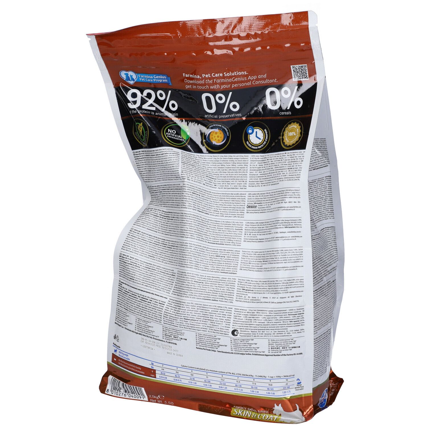 Retro del sacchetto di cibo per cani N&D Quinoa Skin & Coat. Testo informativo e codice QR. 92% di origine animale.