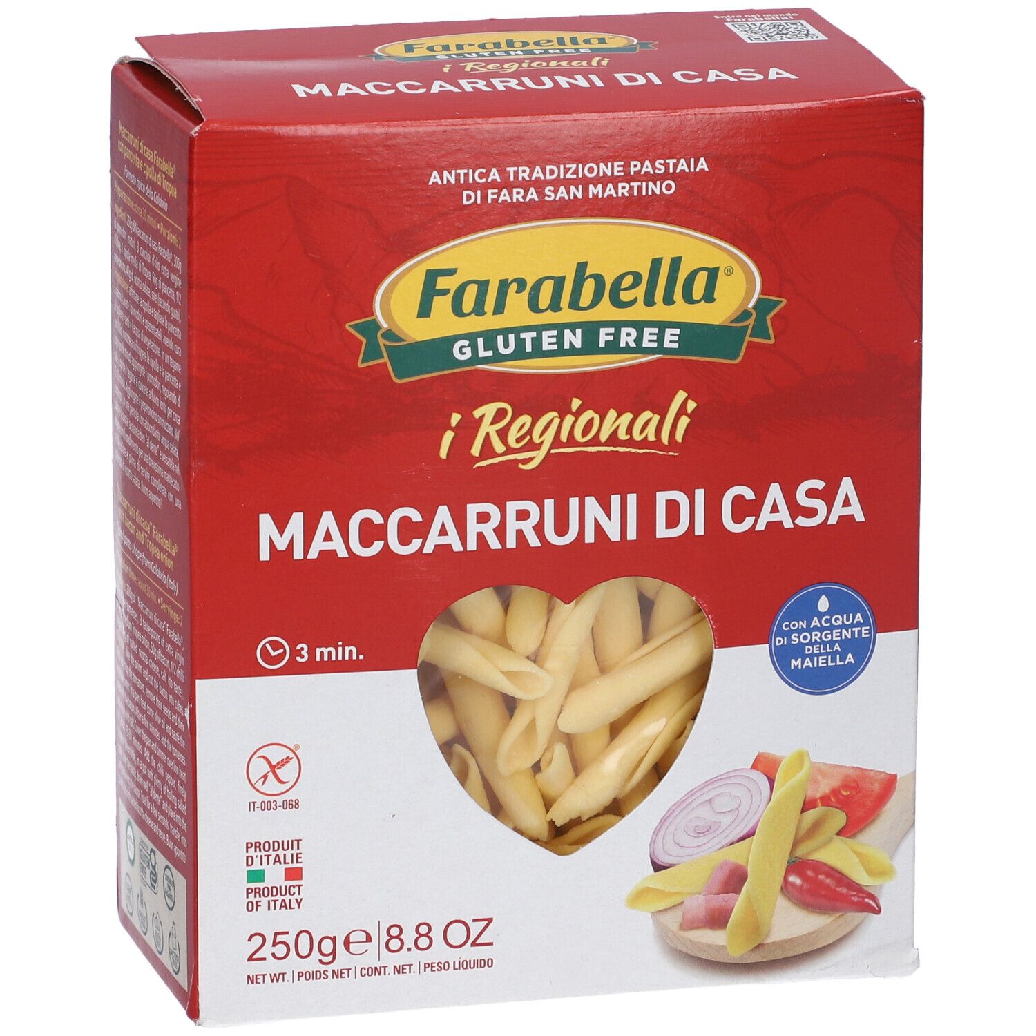 Confezione rossa di pasta Farabella. Finestra con maccheroni. Illustrazione ingredienti.