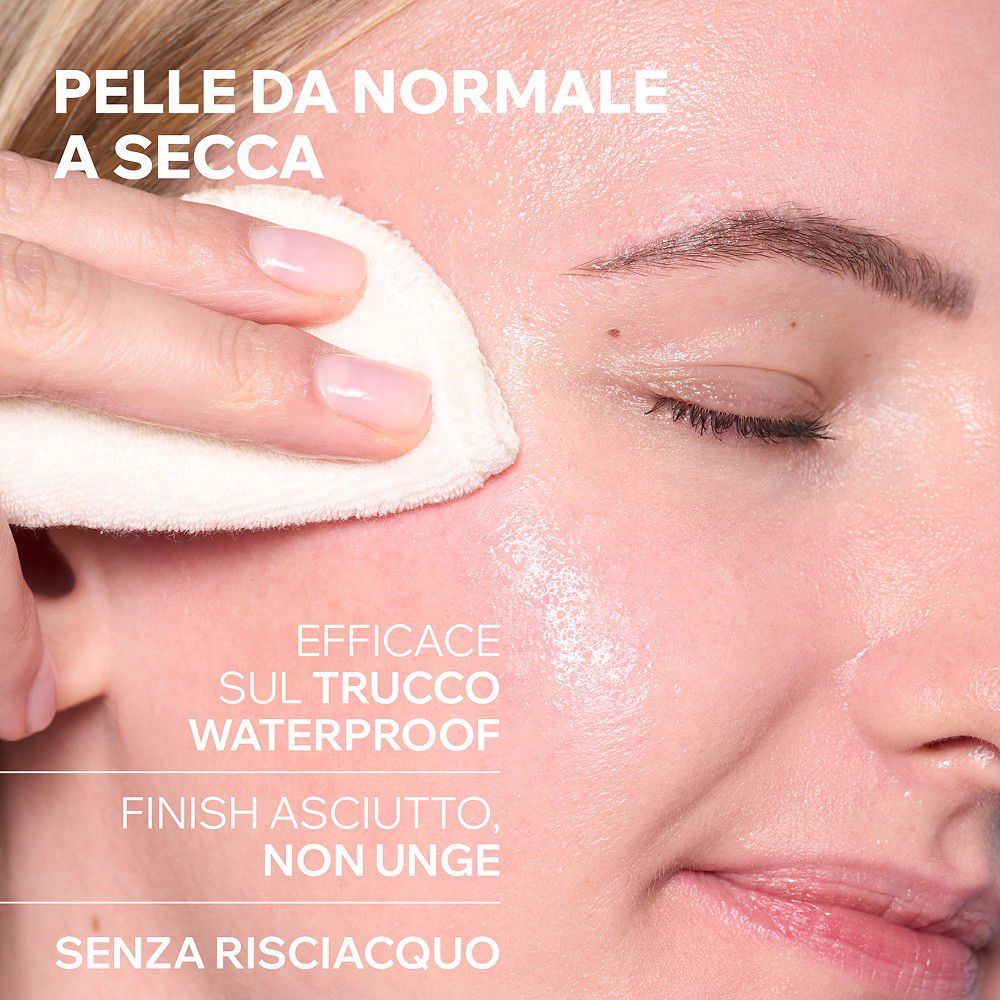 Applicazione di Uriage Acqua Micellare Termale per struccare pelli da normali a secche.
