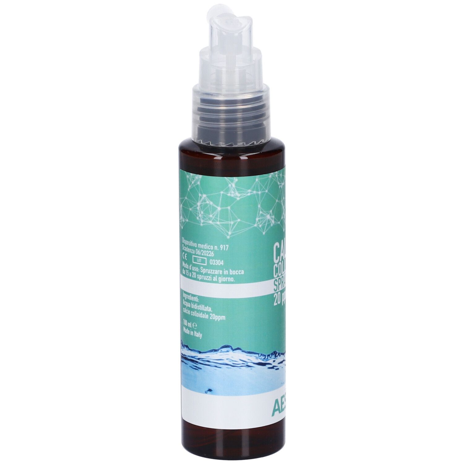 Flacone spray marrone. Scritta: CALCIO COLLOIDALE plus SPRAY 20 ppm. Marchio AESSERE. Elementi verde-blu. Erogatore bianco.