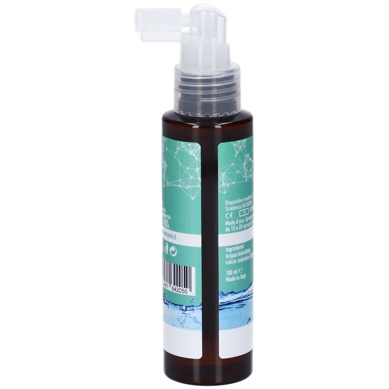 Flacone spray marrone. Scritta: CALCIO COLLOIDALE plus SPRAY 20 ppm. Marchio AESSERE. Elementi verde-blu. Erogatore bianco.