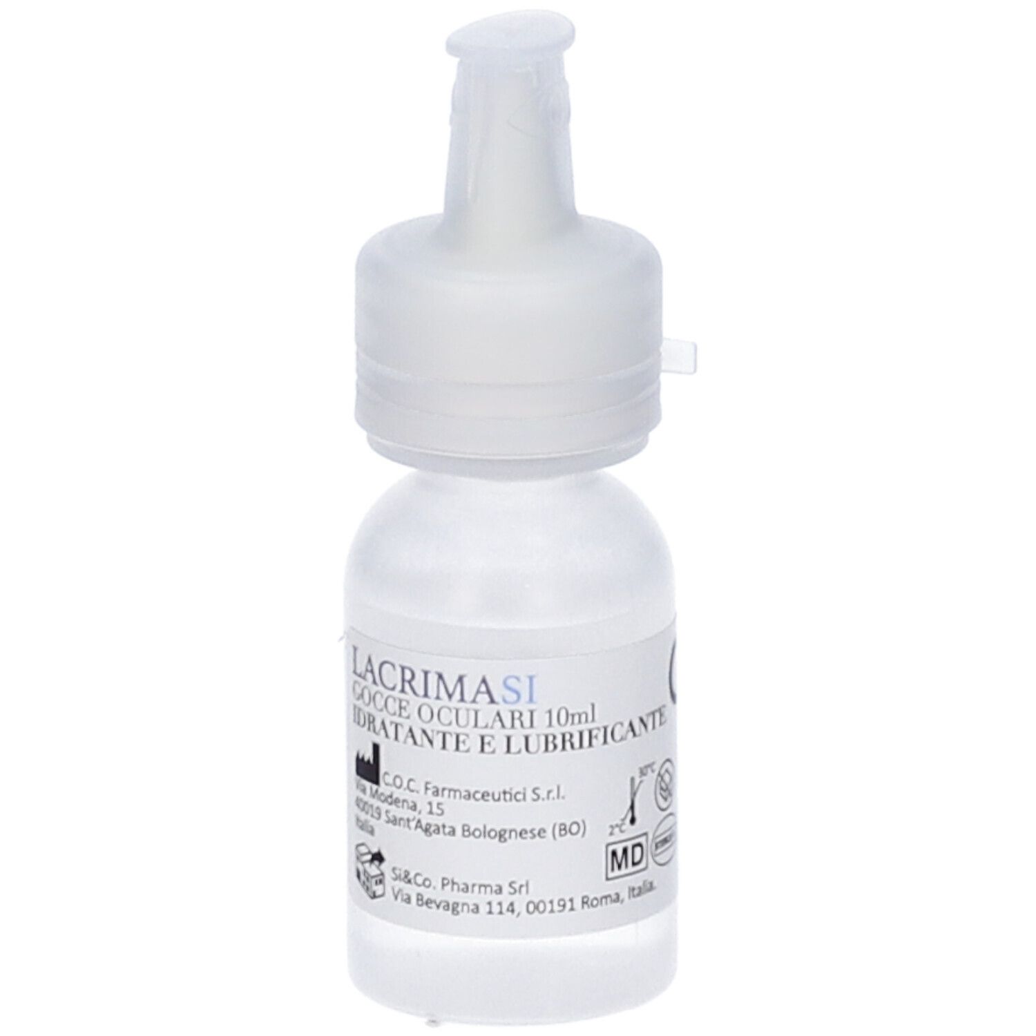Flacone di gocce oculari con tappo bianco. Scritta: LACRIMASI Gocce Oculari. Informazioni produttore e indirizzo. Indicazione sterile.