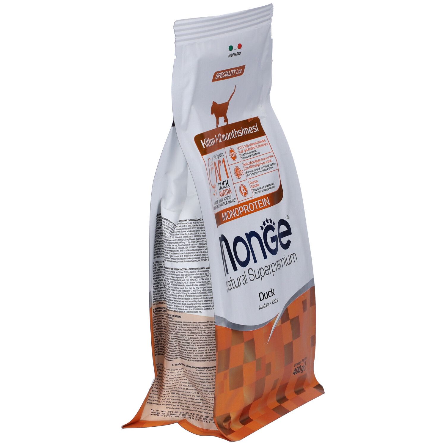 Sacchetto di cibo per gatti Monge, in diagonale. Crocchette monoproteiche per gattini con anatra. Contiene testo e logo. Confezione da 400g.
