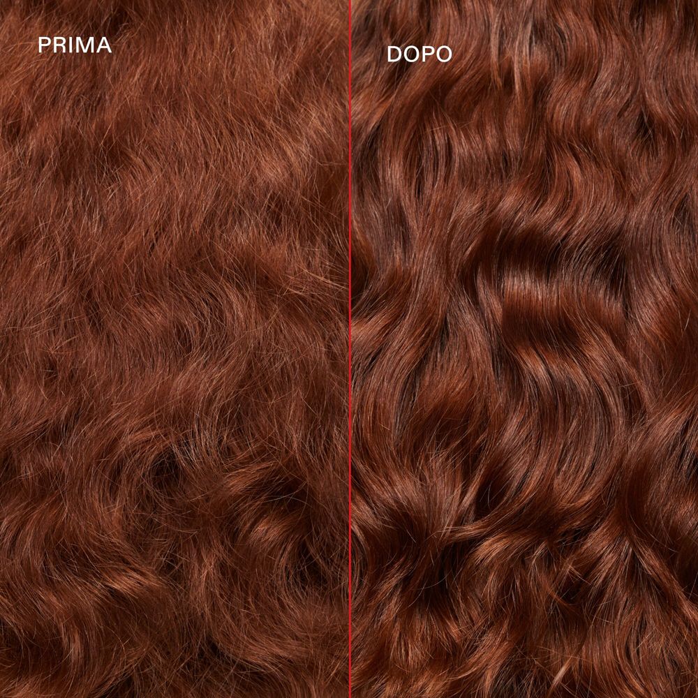 Confronto prima-dopo di capelli rossi ricci. Sinistra: capelli crespi. Destra: ricci più definiti. Tratto rosso.