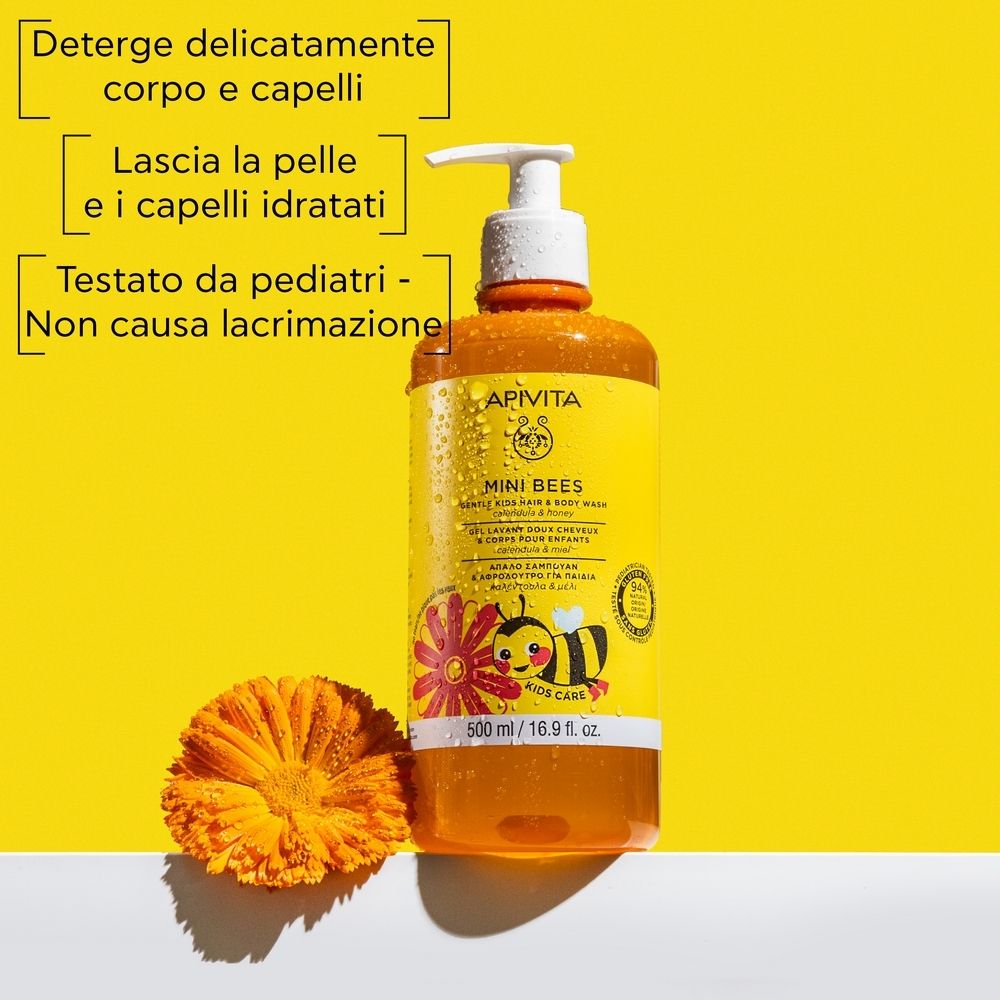 Gel delicato per bambini, flacone con dosatore. Etichetta gialla con nome prodotto, ape e testo. 500 ml.