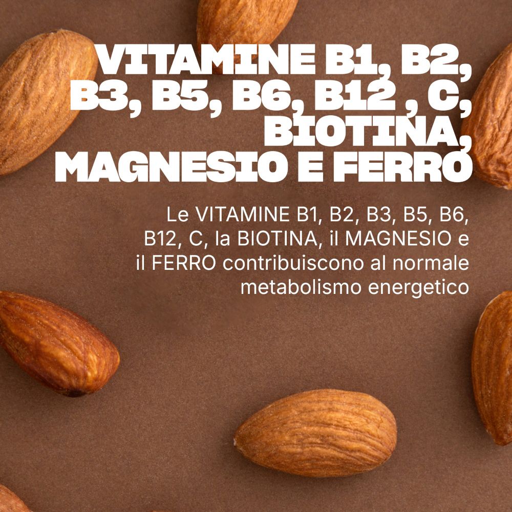 Mandorle e testo su Vitamine B1, B2, B3, B5, B6, B12, C, Biotina, Magnesio e Ferro per il normale metabolismo energetico.