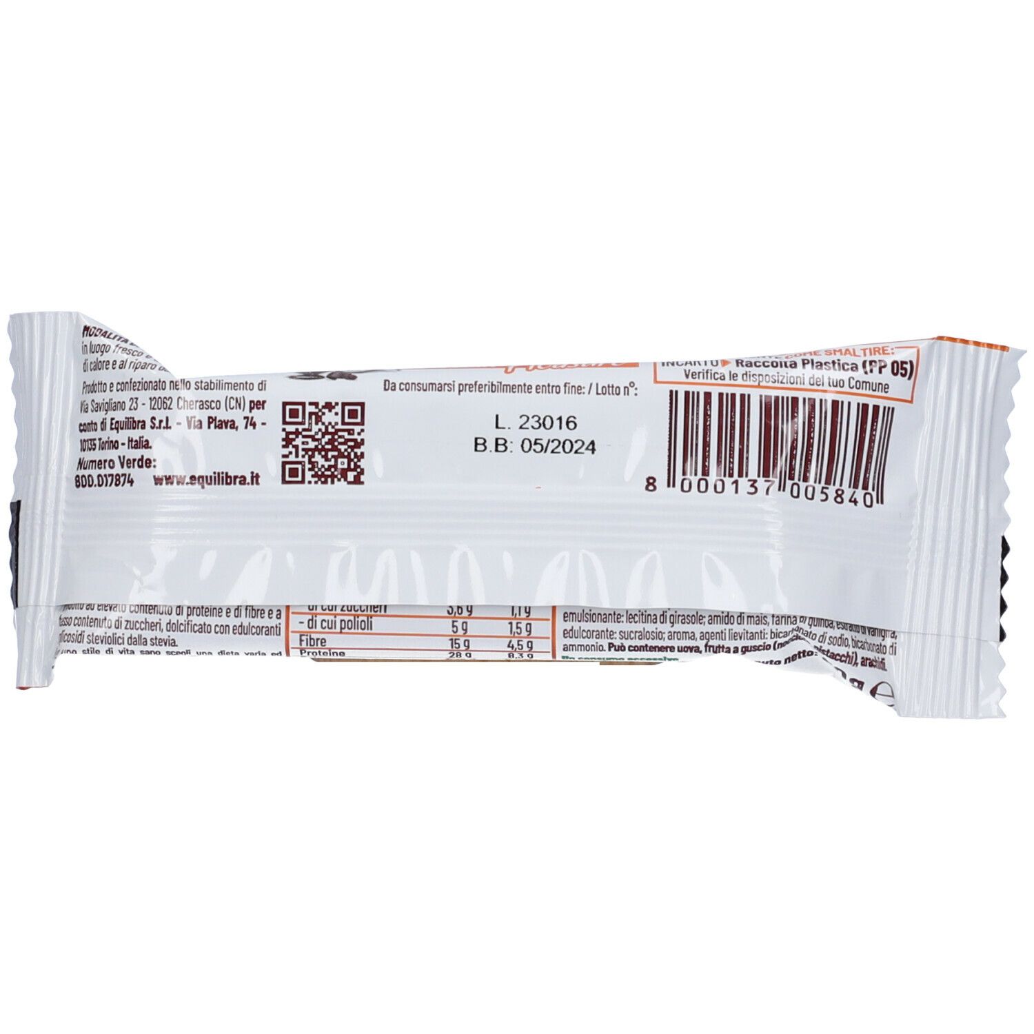 Retro della confezione di barretta Equilibra® Protein Pleasure. Incarto bianco con testo e codice a barre. Data di scadenza.