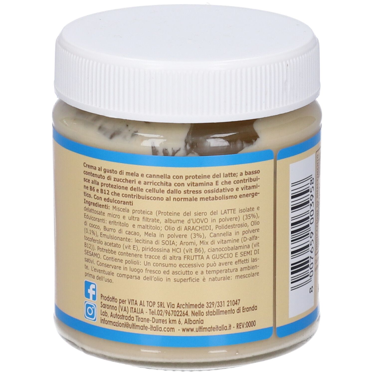 Retro del vasetto di crema proteica. Elenco ingredienti e informazioni produttore. Icone social media. 250g. 12 porzioni.