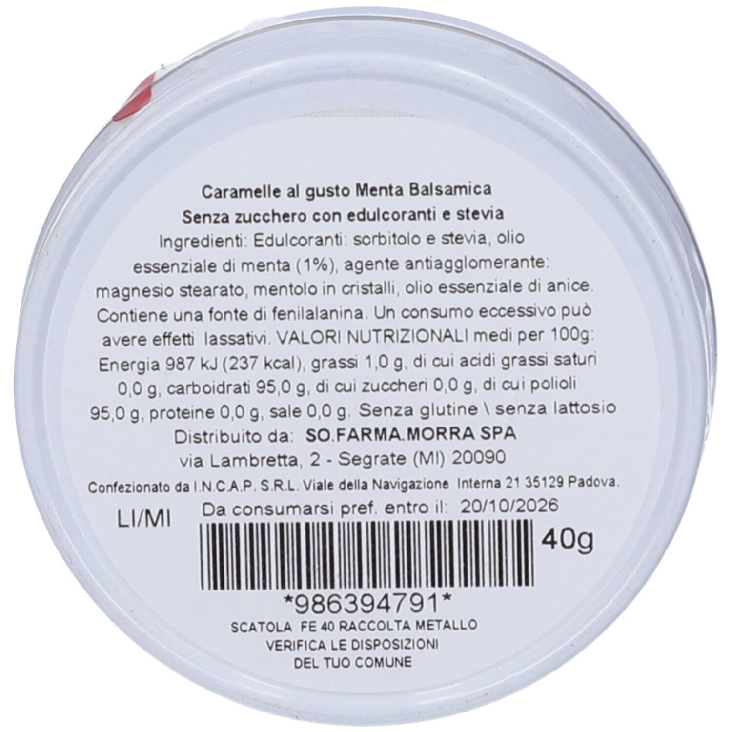 Fondo scatola rotondo con testo. Contiene informazioni su ingredienti, valori nutrizionali e produttore. Codice a barre e peso 40g.