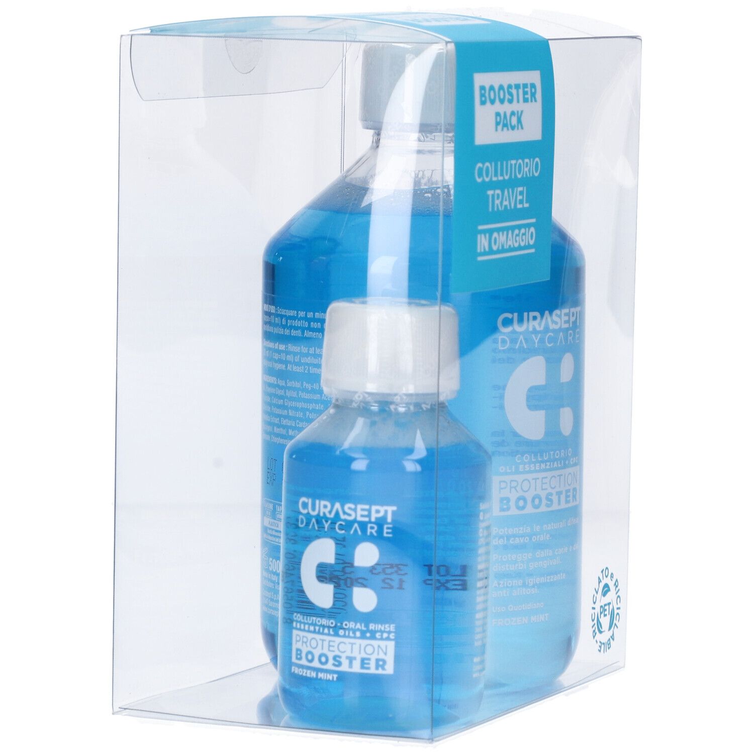Due flaconi di collutorio in confezione trasparente. I flaconi contengono liquido blu. Scritte: Curasept Daycare, Protection Booster.