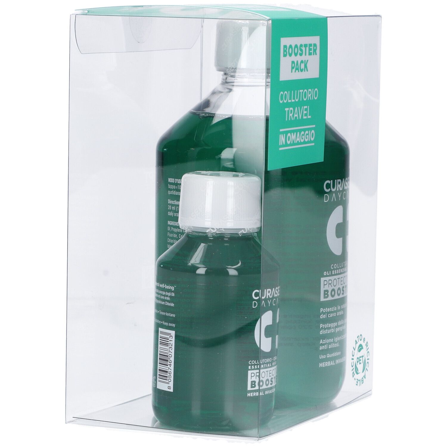 Due flaconi di collutorio in confezione trasparente. Stampe ed etichette sui flaconi.