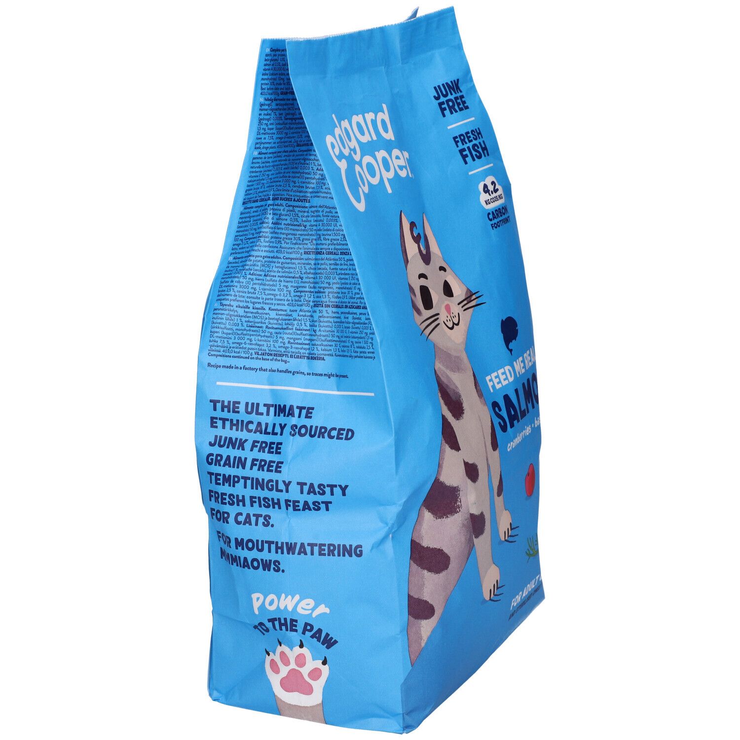 Sacchetto blu di cibo per gatti. Scritta "Feed Me Real Salmon". Contiene mirtilli rossi, basilico e aneto. Per gatti.