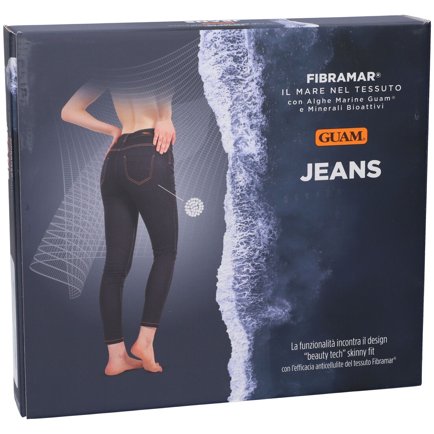 Confezione Guam Jeans. Pantaloni neri con cuciture rosse. Scritta: Guam Jeans, Fibramar.