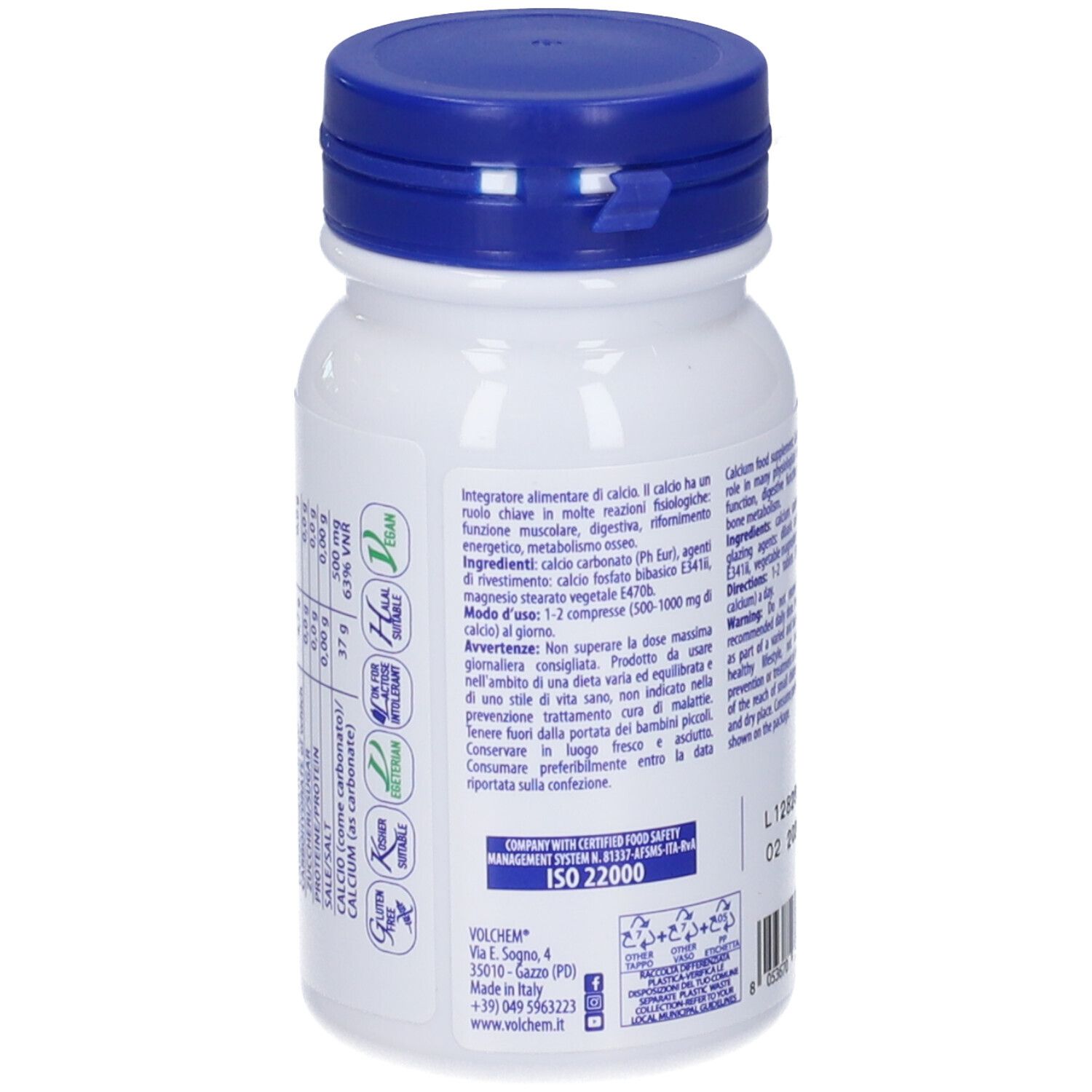 Retro del flacone bianco con tappo blu. Informazioni testuali e certificazione ISO 22000.