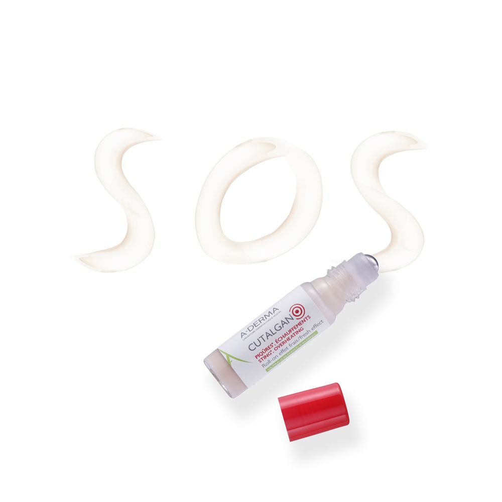Roll-on A-Derma Cutalgan e scritta SOS in crema. Tappo rosso. Prodotto inclinato.
