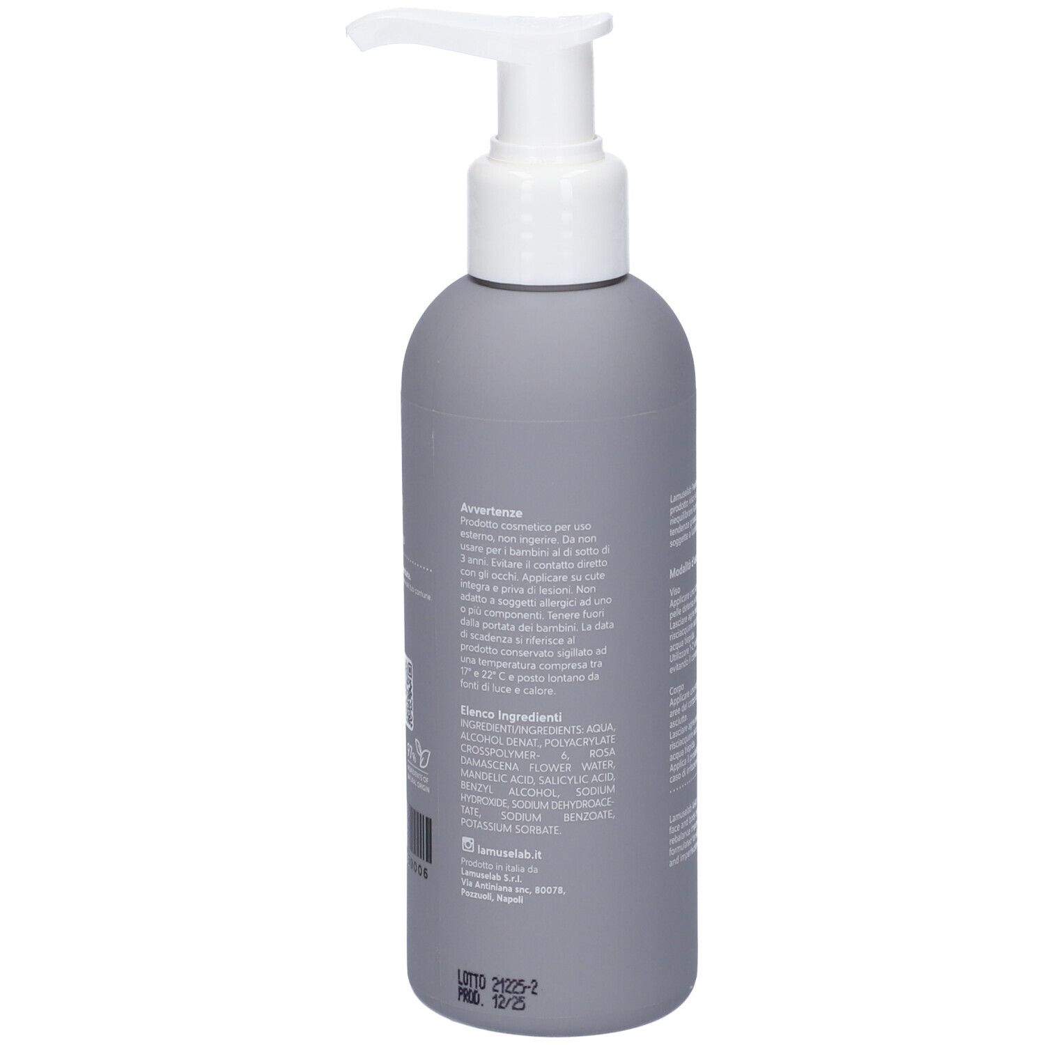 Flacone grigio con dosatore bianco. Testo in italiano. Scritte: PEELING AHA-BHA, Viso e corpo. 200ml.