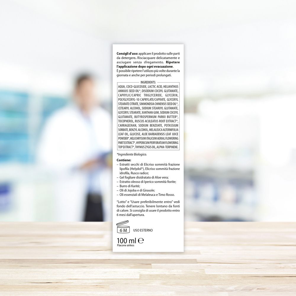 Flacone bianco con coperchio trasparente. Nome prodotto Fitoroid. Testo: Detergente cremoso protettivo lenitivo.