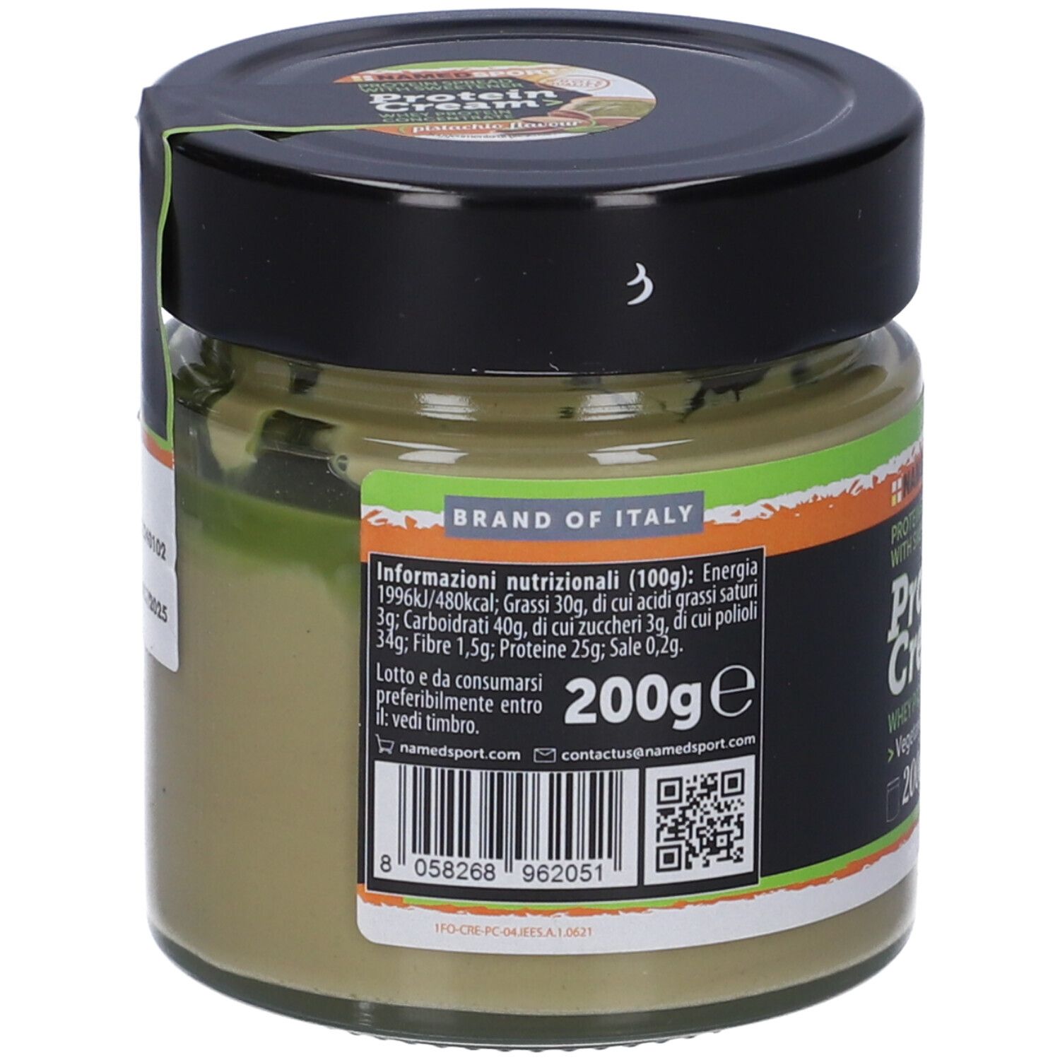 Retro del vasetto di Protein Cream Namedsport. Coperchio nero, etichette verdi e bianche con informazioni nutrizionali e codice a barre.