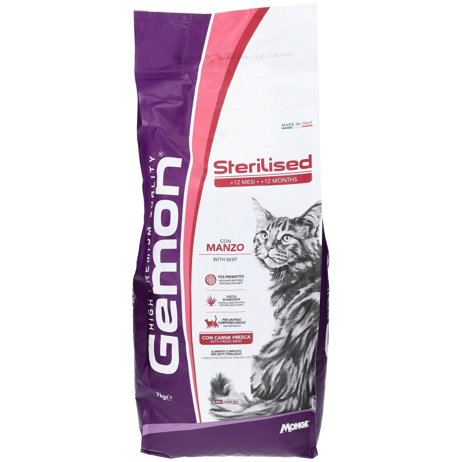 Sacchetto di cibo per gatti Gemon Sterilised con Manzo. Immagine di un gatto. Confezione viola e bianca. Contiene informazioni e loghi.