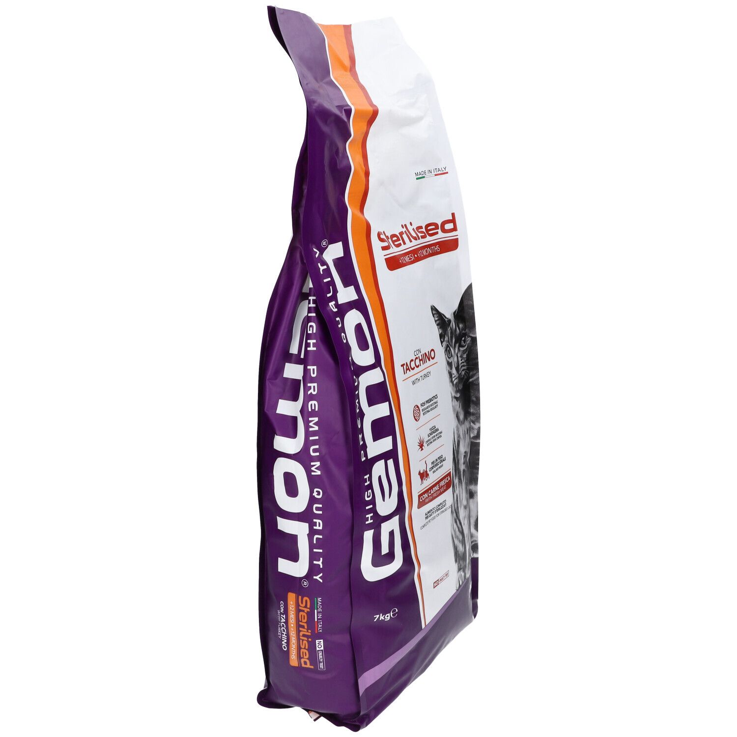 Sacchetto di cibo per gatti Gemon, vista laterale. Viola e bianco. Scritta: Gemon, Sterilised. Contiene Tacchino. 7kg.