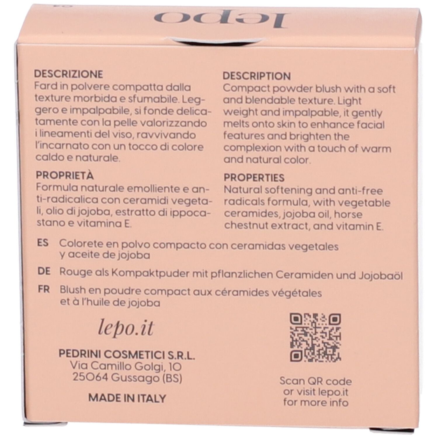 Retro della confezione del fard compatto. Descrizione del prodotto e ingredienti.