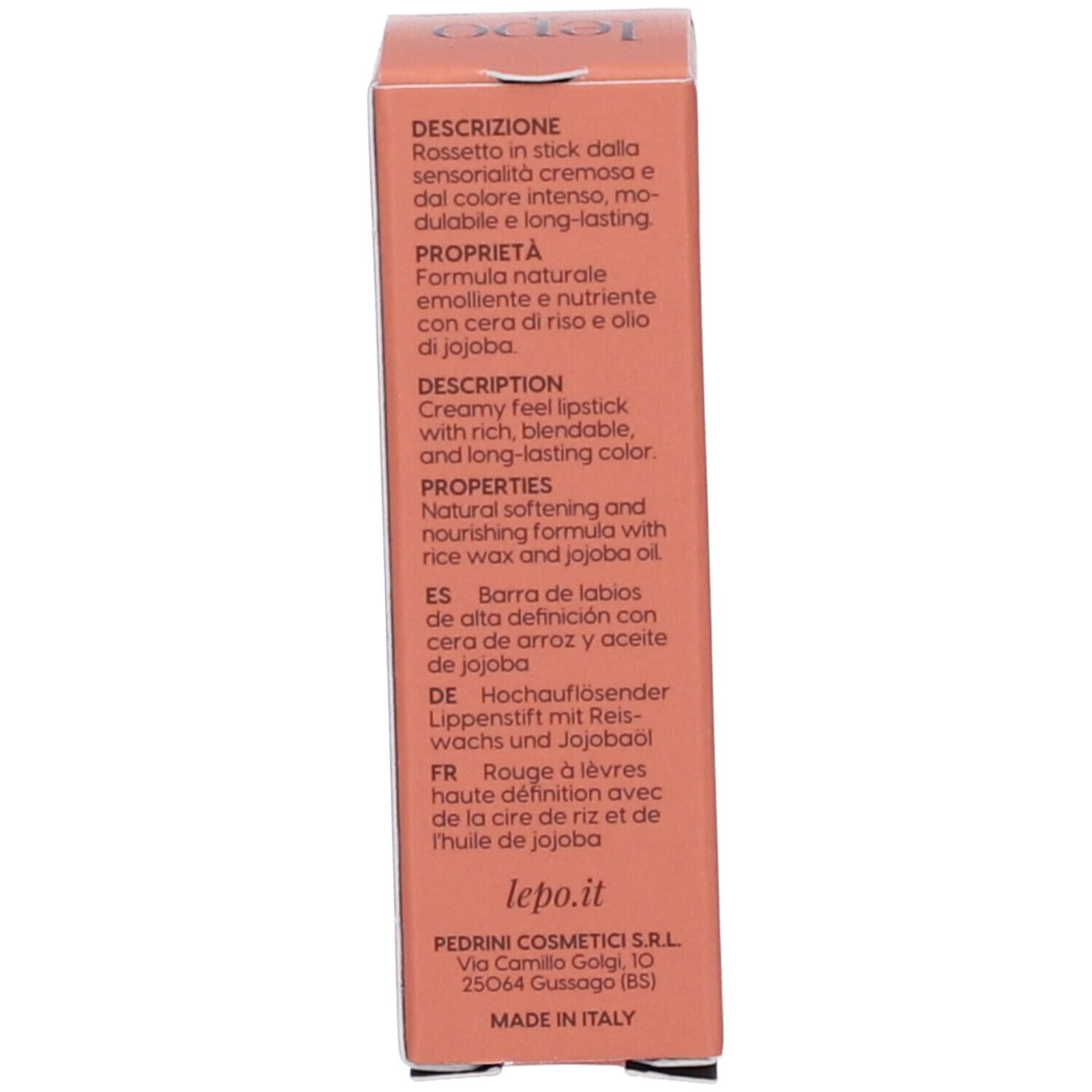 Retro della confezione del rossetto. Testo in più lingue: Descrizione, Proprietà.