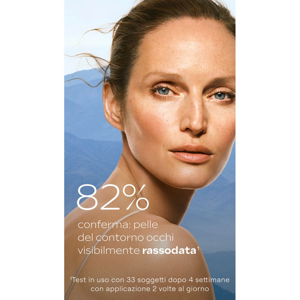 Ritratto di donna. Testo: 82% confermano: pelle visibilmente rassodata. Testo sull'uso e sui risultati.