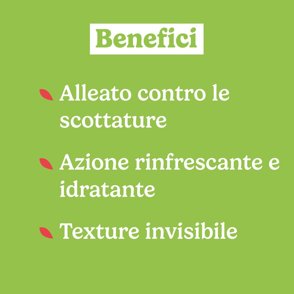 Testo su sfondo verde. Testo: Benefici: Contro scottature, rinfrescante, texture invisibile.