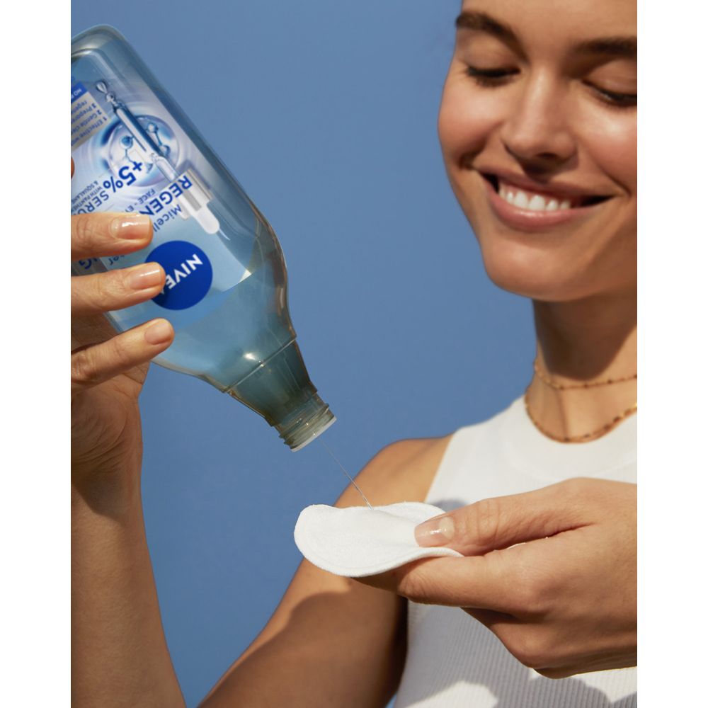 Nivea Acqua Micellare Rigenerante 400 ml, Struccante viso e occhi con 5% siero + Aminoacid Complex
