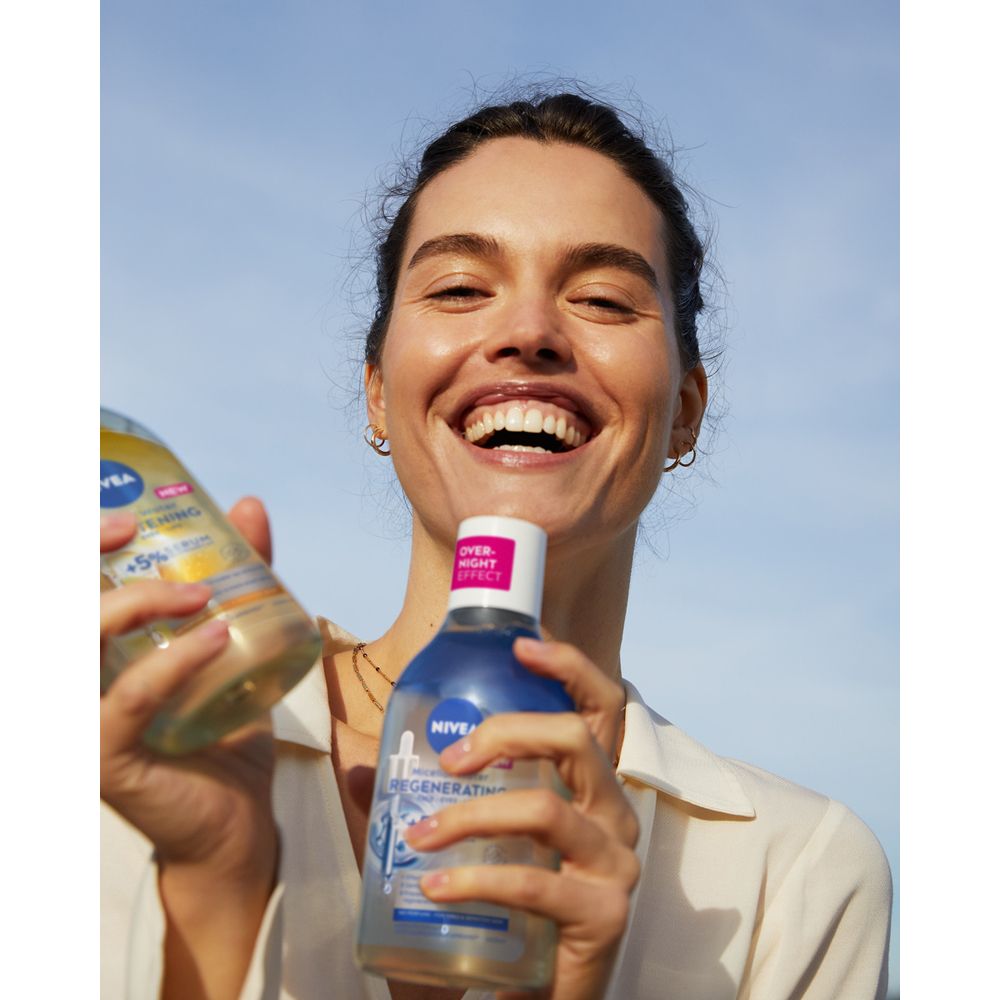 Nivea Acqua Micellare Rigenerante 400 ml, Struccante viso e occhi con 5% siero + Aminoacid Complex