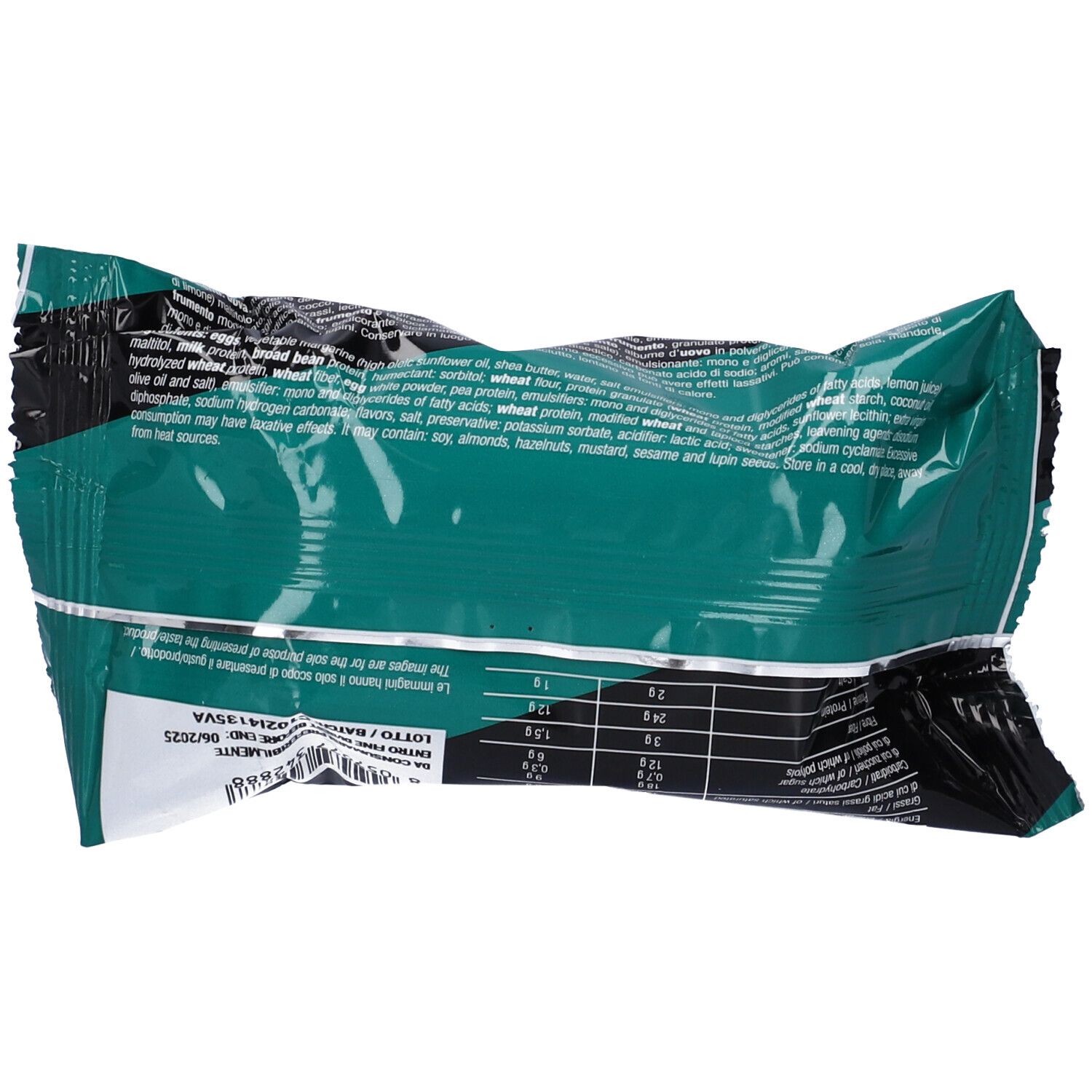 Retro della confezione di High Protein Plumcake Vaniglia. Testo con ingredienti e informazioni nutrizionali su sfondo nero.