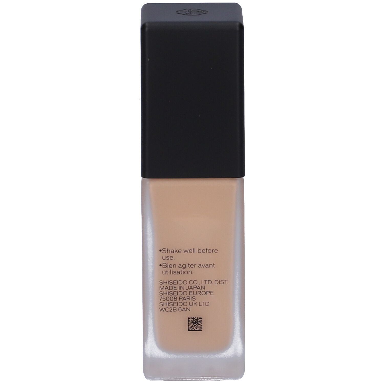 Retro del fondotinta Shiseido Synchro Skin. Testo con istruzioni e informazioni del produttore. Codice QR e tappo nero.