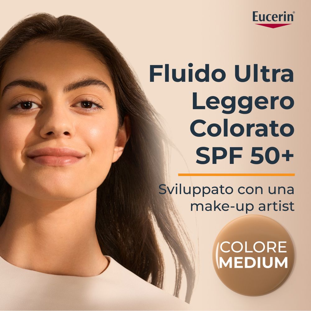 Donna con protezione solare colorata. Testo: Fluido Ultra Leggero Colorato SPF 50+. Colore Medium.