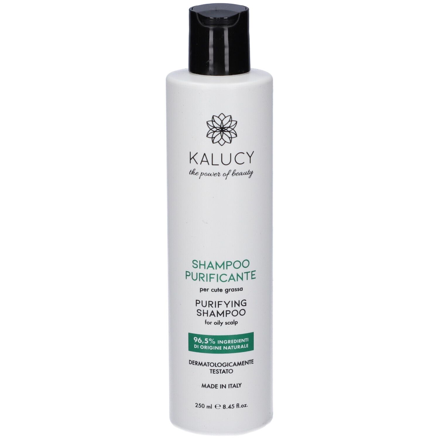 Flacone bianco con tappo nero. Scritta: KALUCY, Shampoo Purificante, per cute grassa. 96,5% ingredienti di origine naturale. Dermatologicamente testato.