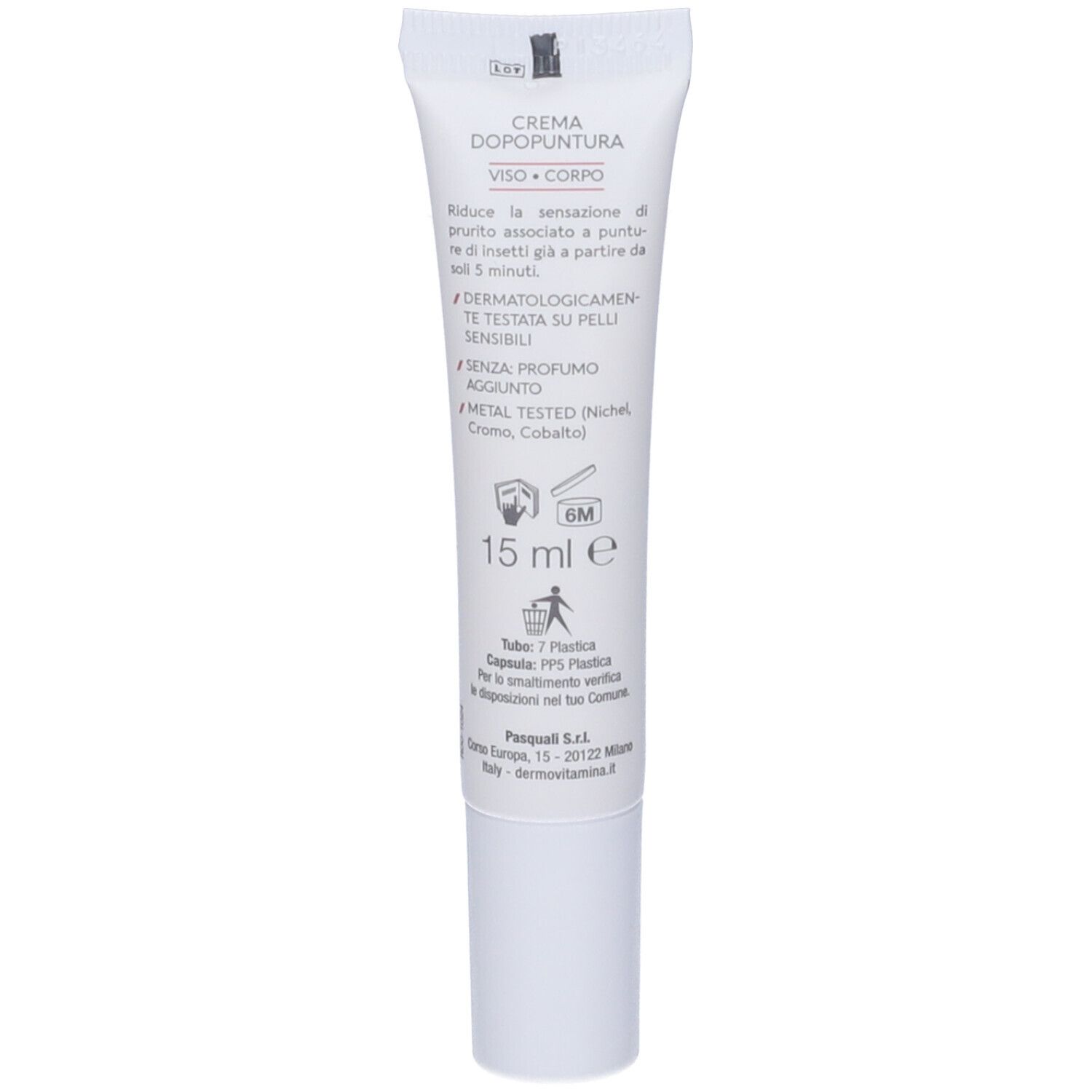 Retro del tubo crema. Testo: Crema Dopopuntura, 15 ml, 6M. Contiene informazioni sugli ingredienti e sul produttore. Sfondo bianco.