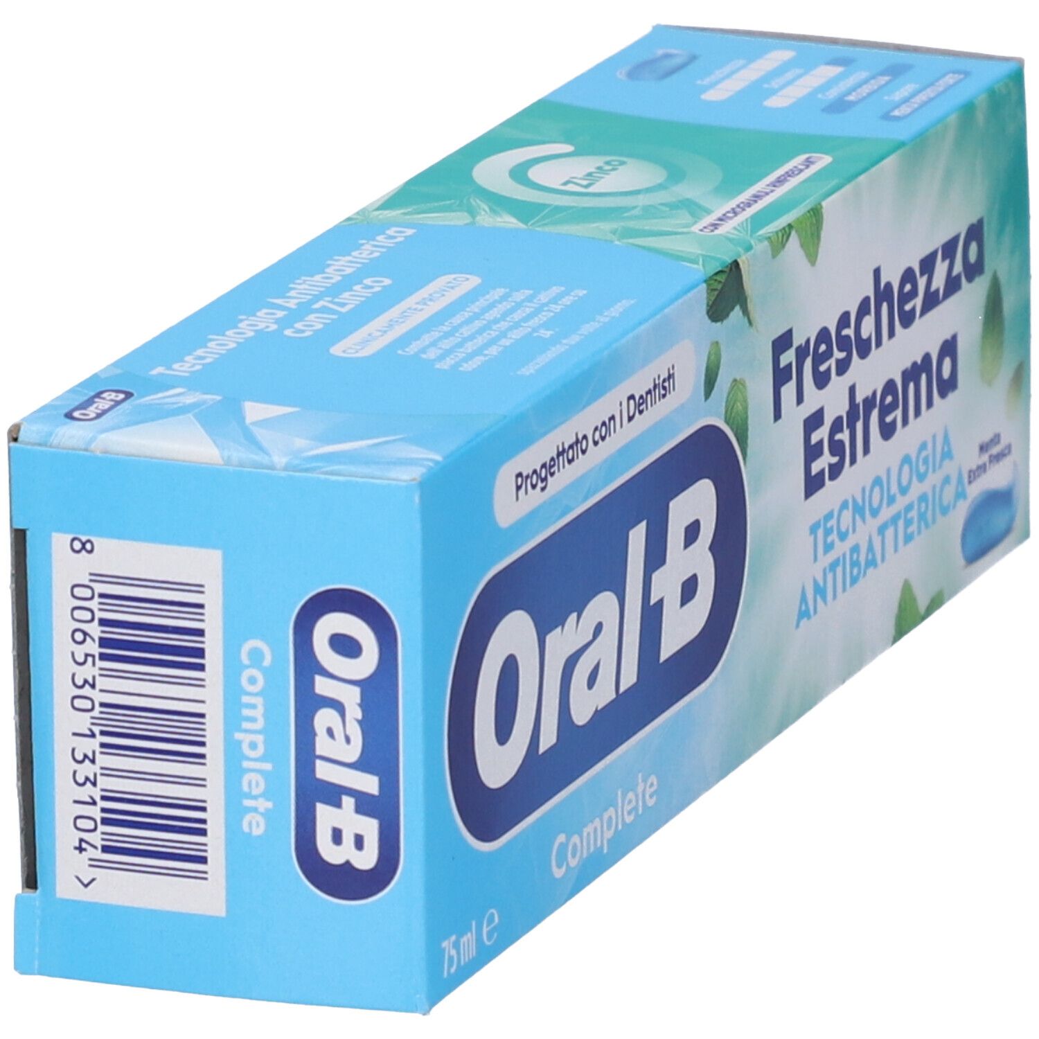 Confezione di dentifricio blu e bianca. Oral-B Complete, Freschezza Estrema. Codice a barre e 75 ml.