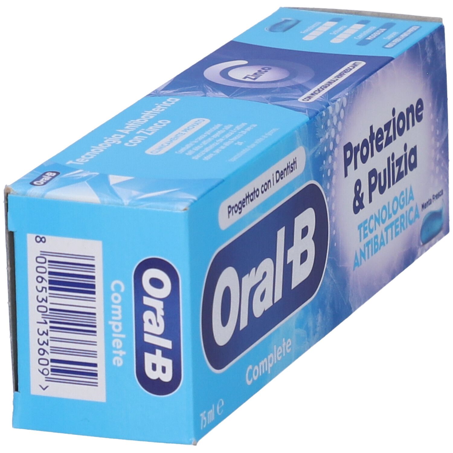 Confezione dentifricio Oral-B Complete, vista laterale con codice a barre.