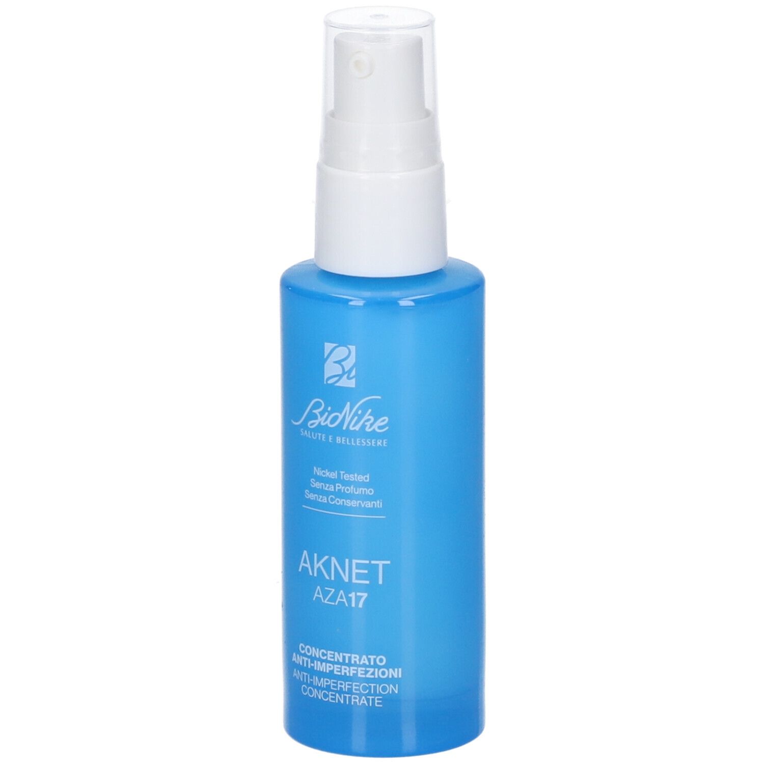 Flacone spray blu con erogatore bianco. Contiene Aknet Aza17 Concentrato Anti Imperfezioni.