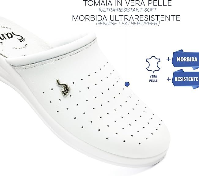 Primo piano di zoccolo Sanì bianco traforato. Testo: Tomaia in vera pelle, morbida e ultraresistente.