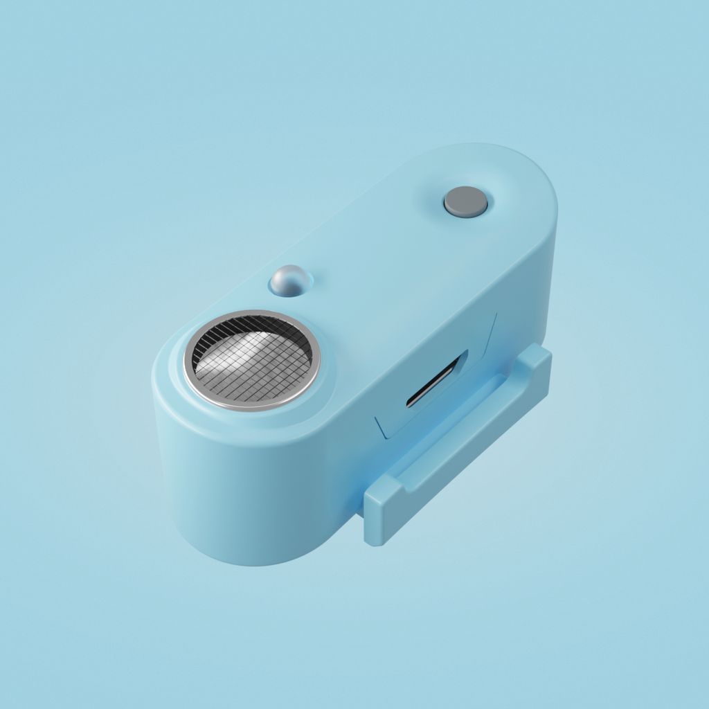 Primo piano del dispositivo anti-zecche Tickless Run azzurro, con emettitore a ultrasuoni e porta di ricarica.
