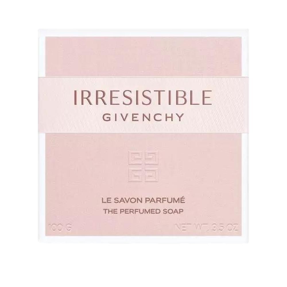 Confezione con scritta Irrésistible Givenchy. Testo: Le Savon Parfumé, The Perfumed Soap.
