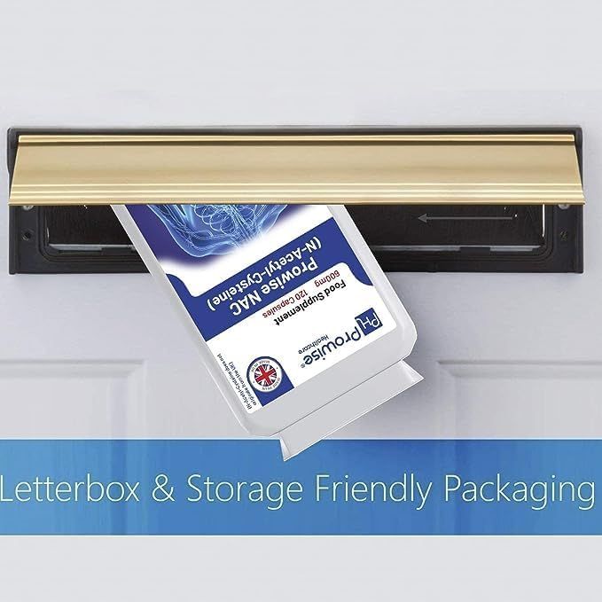 Confezione di capsule Prowise NAC (N-Acetil-Cisteina) inserita in una cassetta postale. Imballaggio facile da riporre.