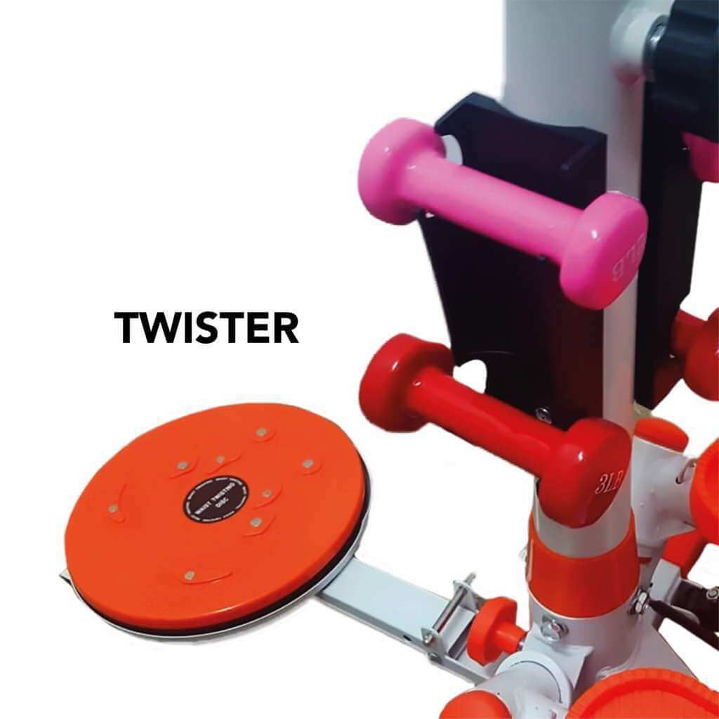 Funzione Twister dello stepper fitness. Disco arancione, manubri rosa e rossi. Supporto nero per manubri.
