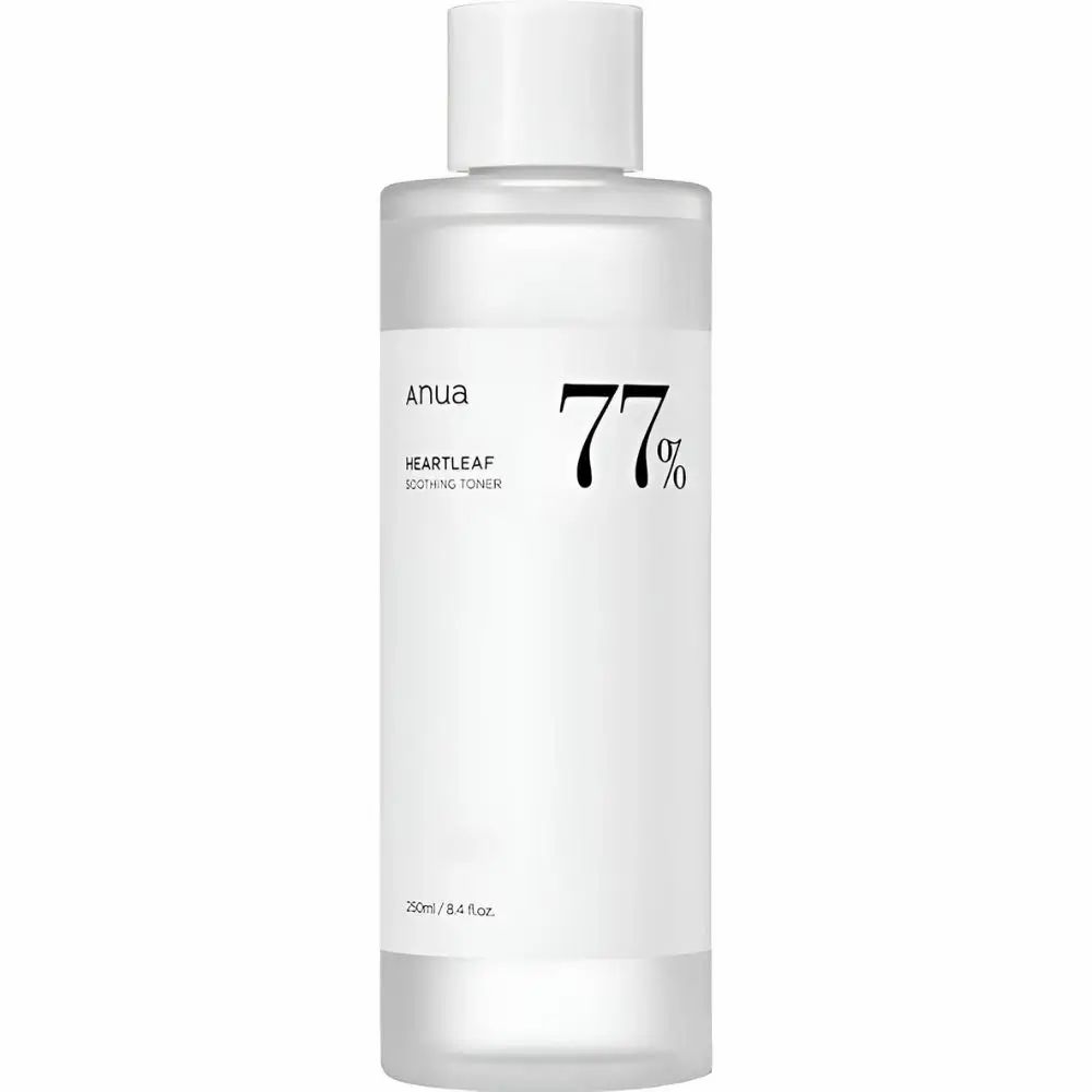 Flacone cilindrico trasparente con tappo bianco. Scritta: Anua, Heartleaf 77% Soothing Toner.