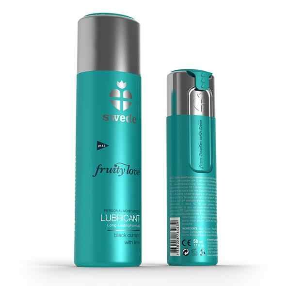 Due flaconi. Turchese con tappo argentato. Scritta: Swede, Fruity Love, Lubricant. Un flacone con codice a barre.